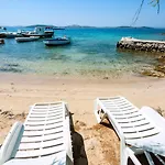 Secluded Fisherman's Cove Zuborovica, Pasman - 322 *